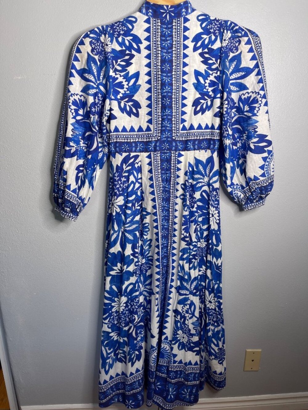 Farm Rio Flora Tapestry Off-White & Blue Maxi Dress SZ L Coastal Chic NWT - Picture 4 of 15
